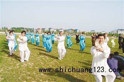 全民健身成热潮 全民健身成热潮